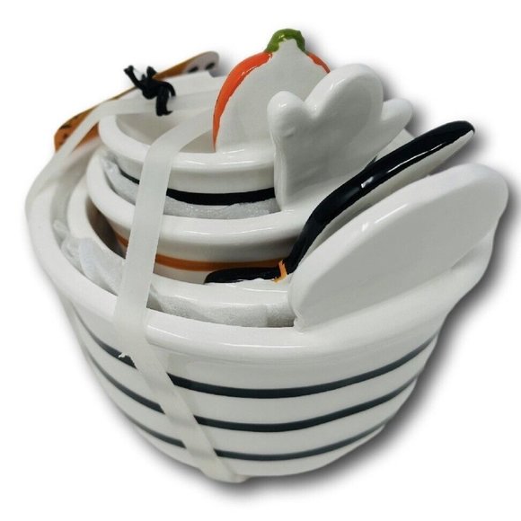 The Bake Shop Halloween Measuring Cups Ghost Pumpkin Witch Skeleton - Picture 3 of 6